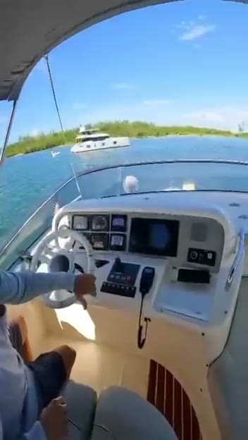 57ft Motor Yacht, 57-foot Italian shipyard, on charter in Miami