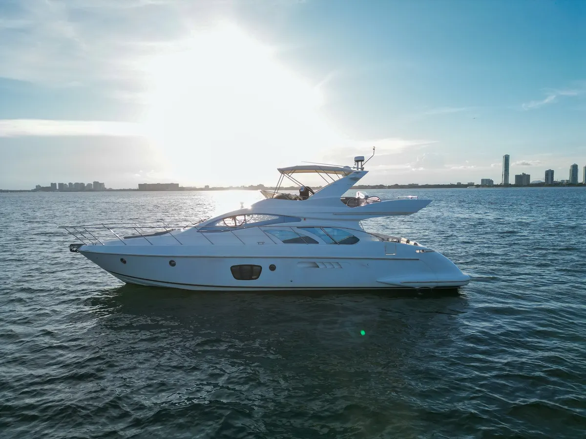 58ft Motor Yacht — photograph 5 of 27
