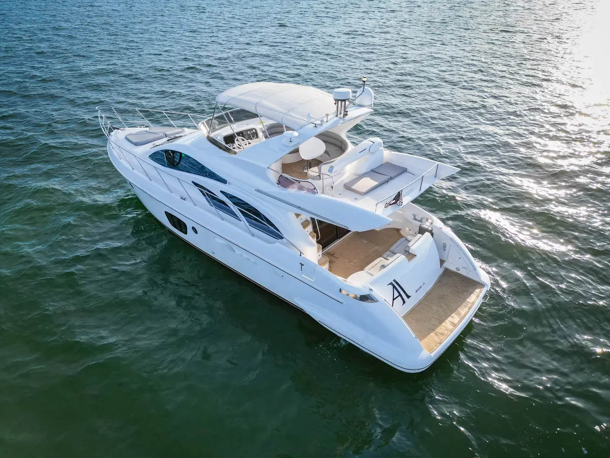 58ft Motor Yacht — photograph 18 of 27