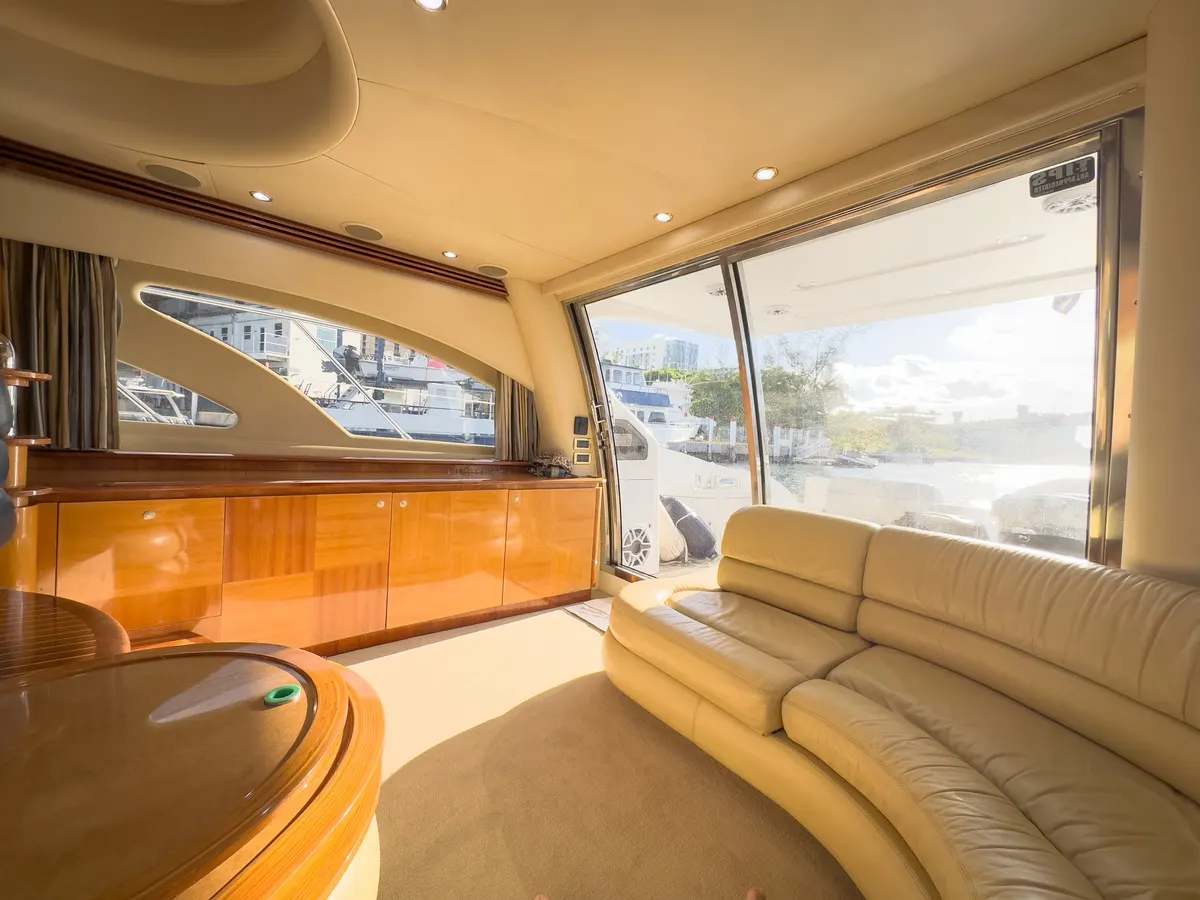 58ft Motor Yacht — photograph 20 of 27
