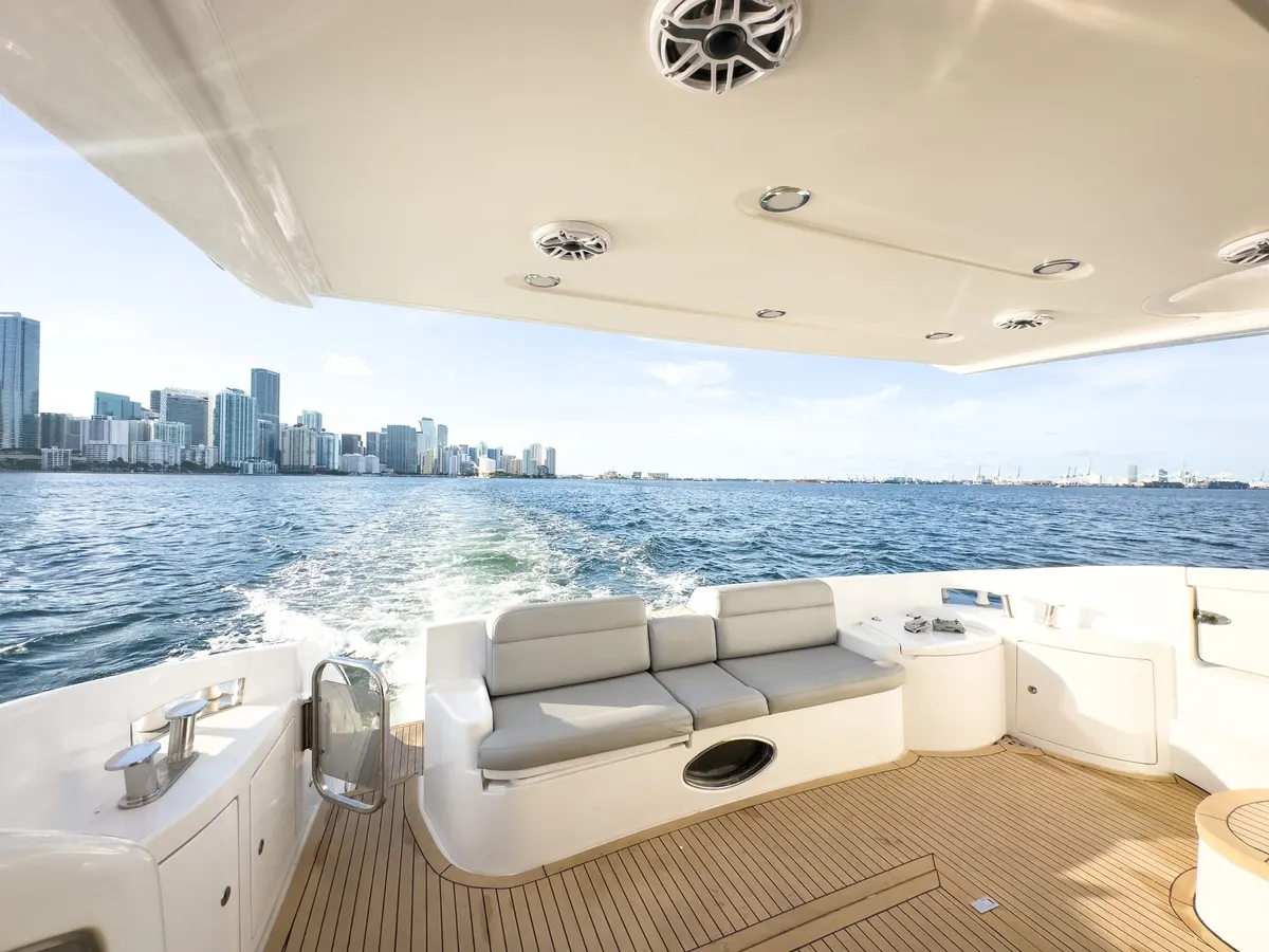 58ft Motor Yacht — photograph 12 of 27