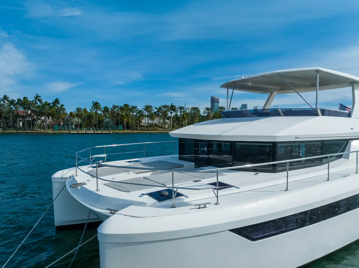 60ft Power Catamaran — photograph 35 of 107