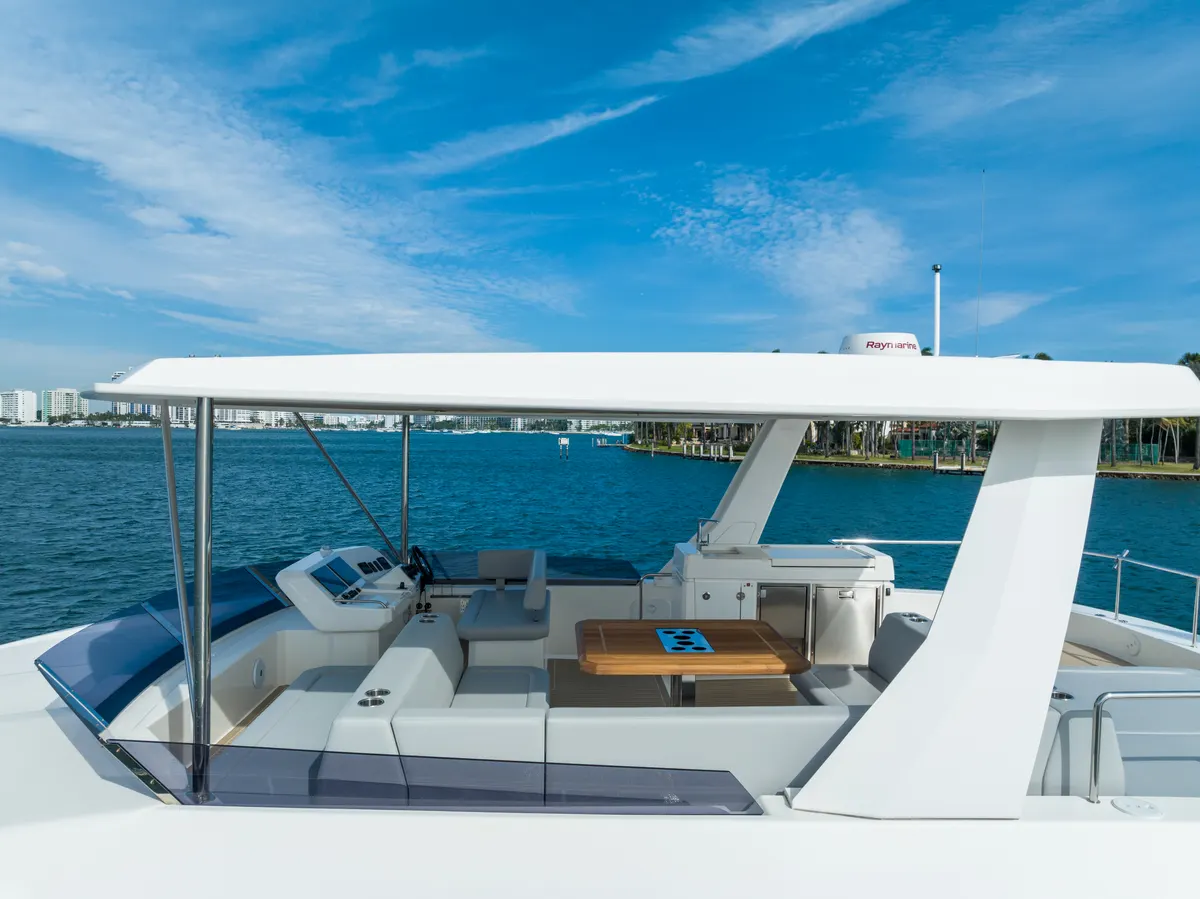 60ft Power Catamaran — photograph 38 of 107