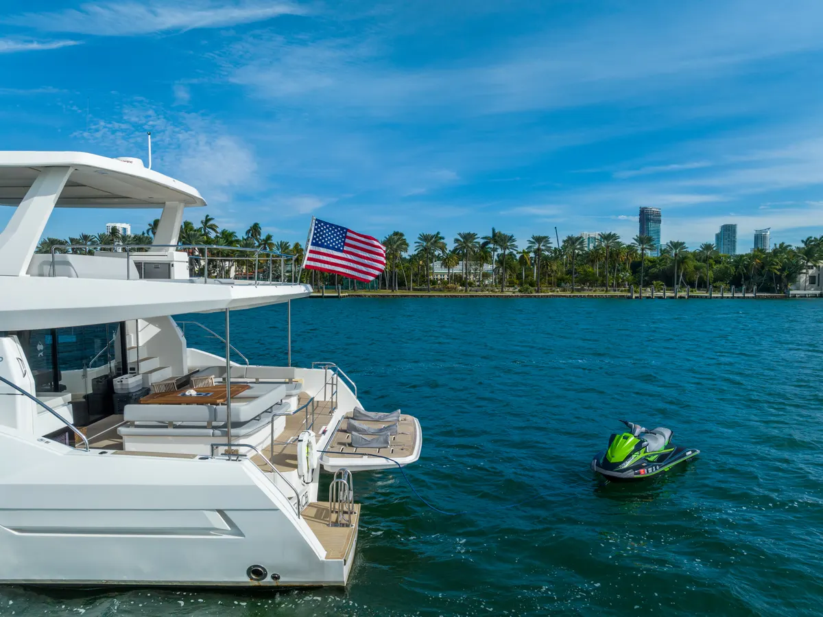 60ft Power Catamaran — photograph 13 of 107