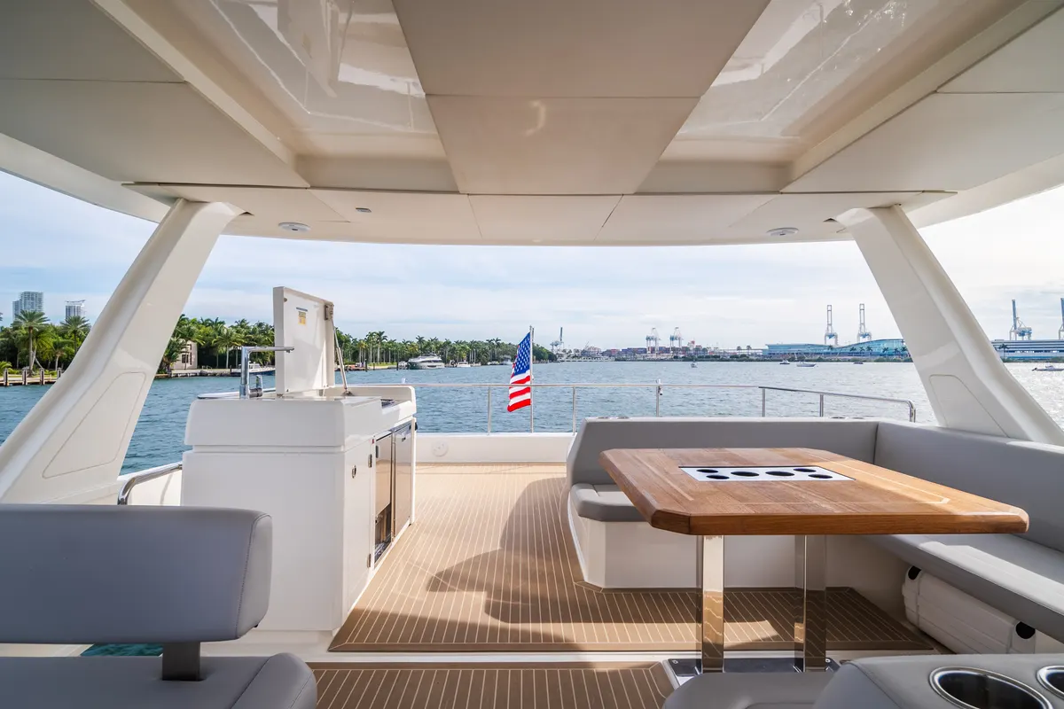 60ft Power Catamaran — photograph 67 of 107