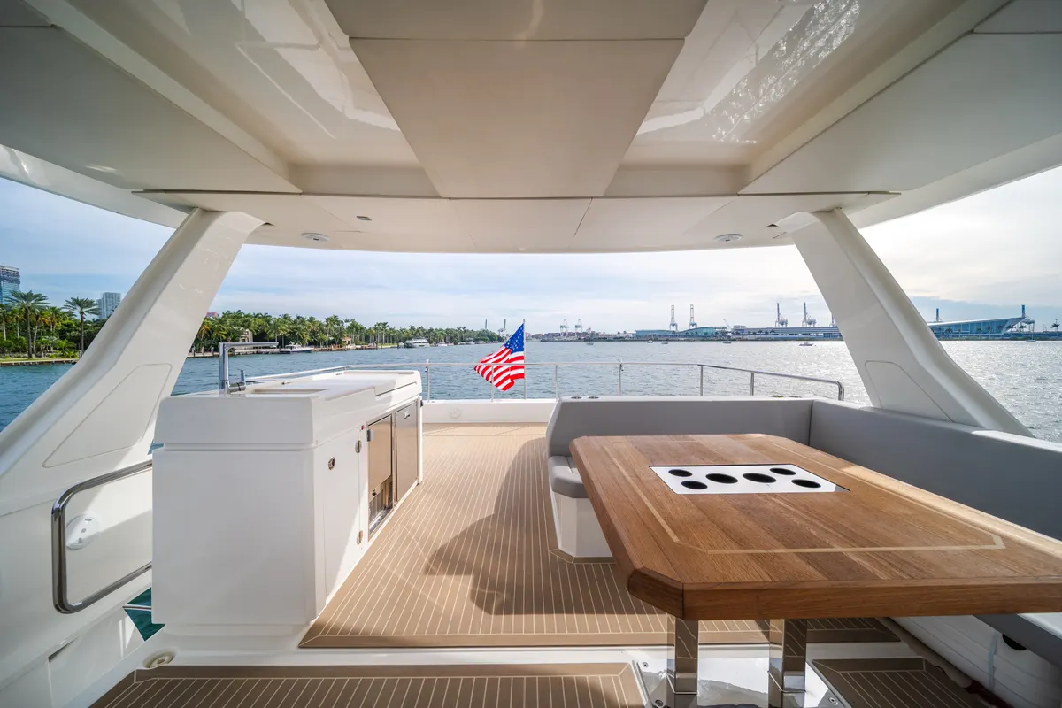 60ft Power Catamaran — photograph 50 of 107