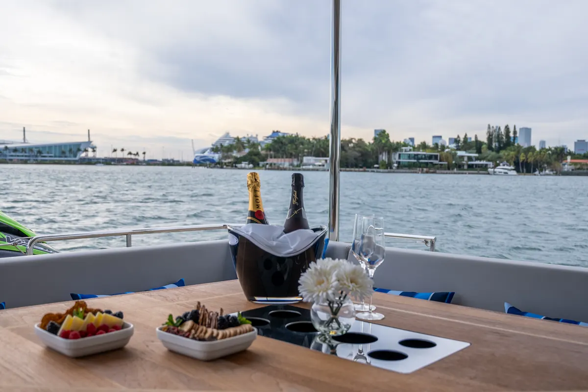 60ft Power Catamaran — photograph 44 of 107