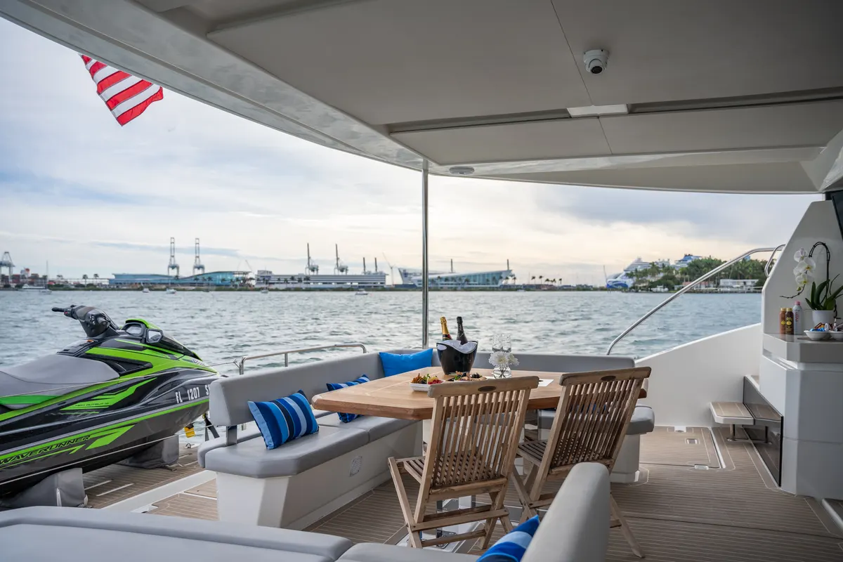 60ft Power Catamaran — photograph 83 of 107