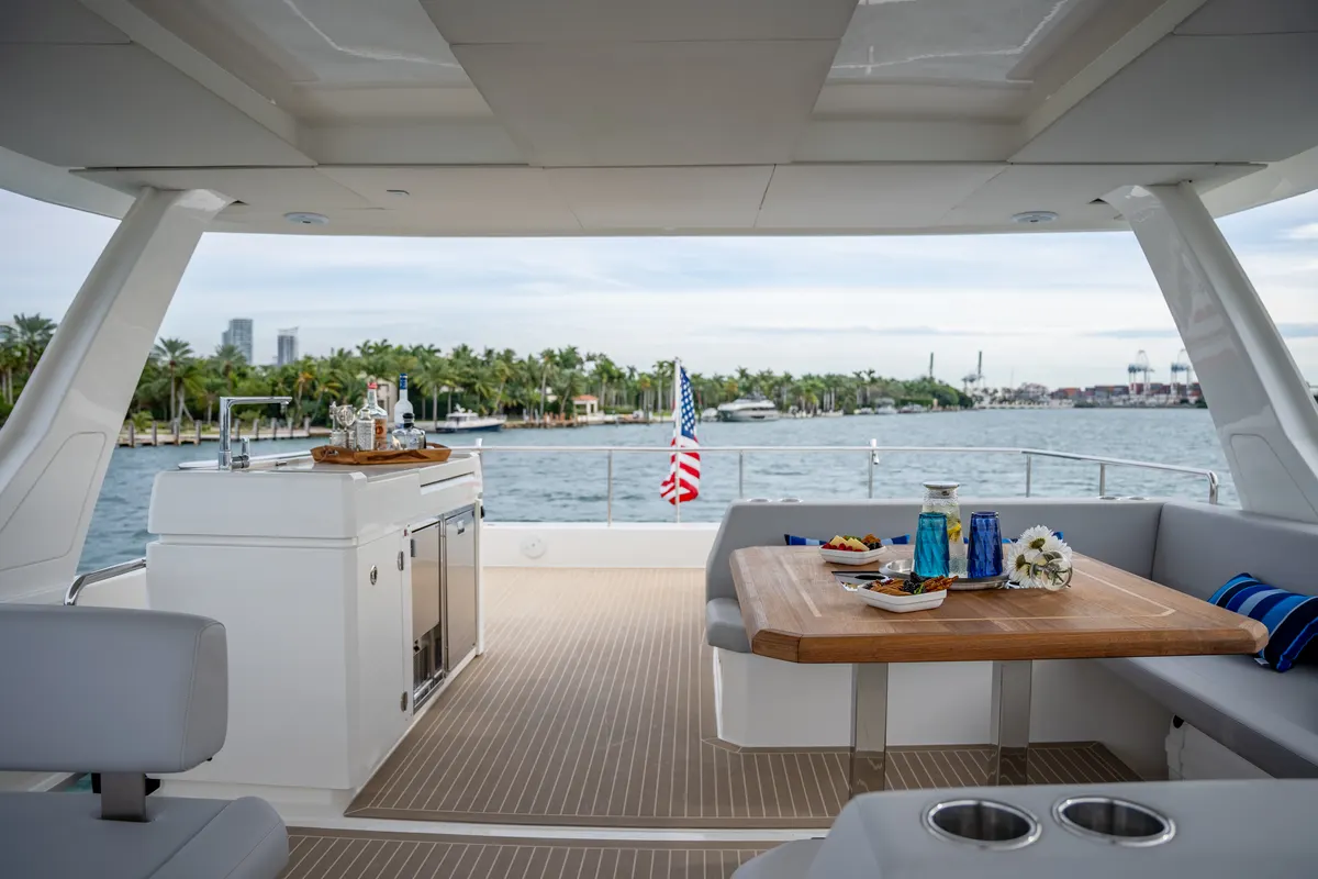 60ft Power Catamaran — photograph 72 of 107