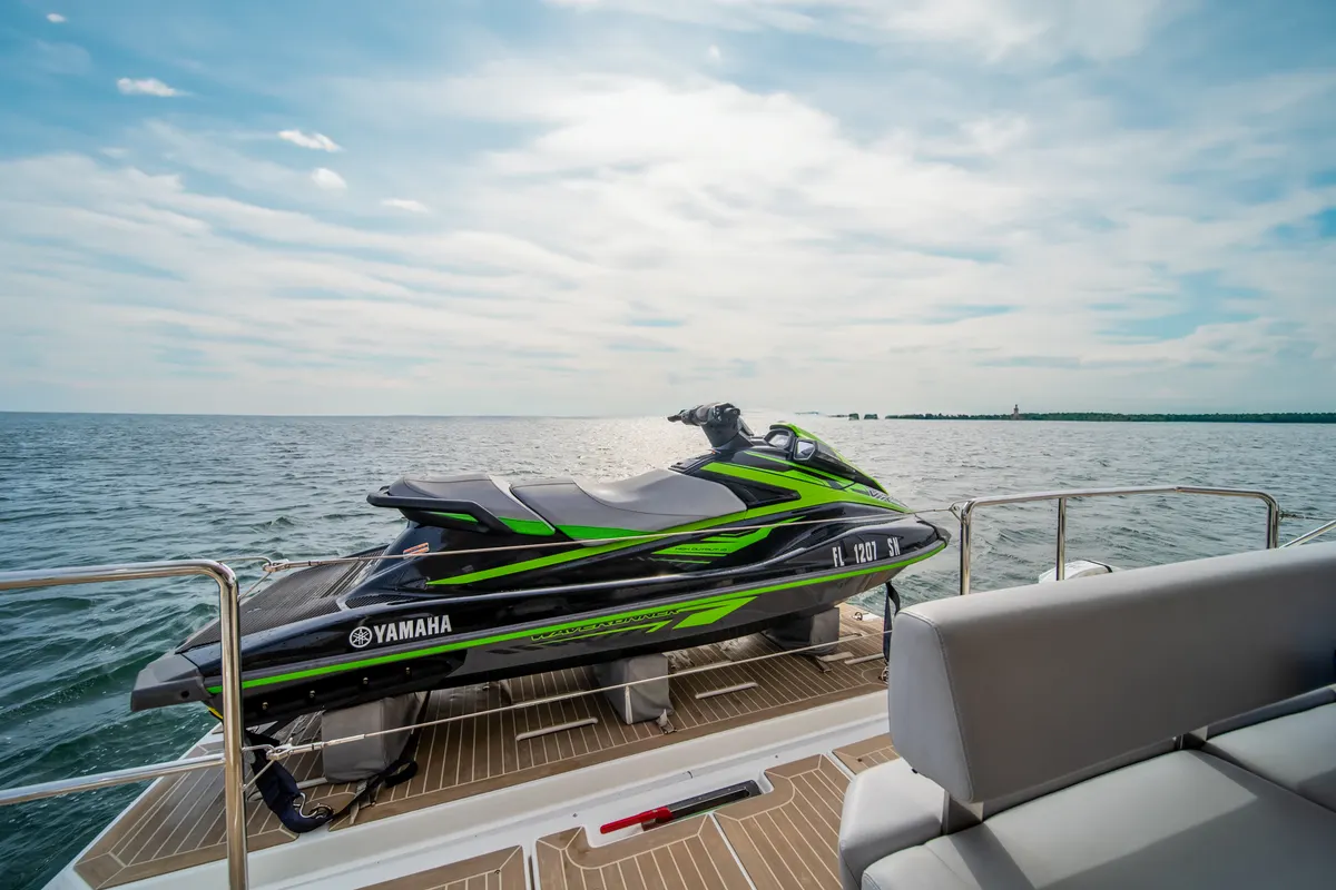 60ft Power Catamaran — photograph 101 of 107