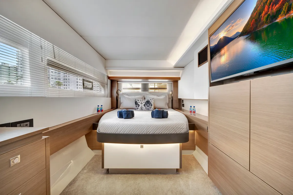 60ft Power Catamaran — photograph 96 of 107