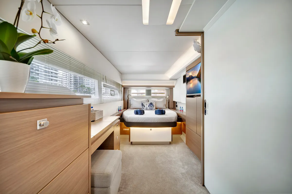60ft Power Catamaran — photograph 47 of 107