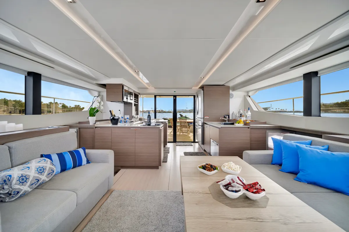 60ft Power Catamaran — photograph 69 of 107