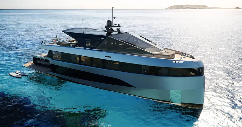 88ft Motor Yacht, 88-foot Italian shipyard, on charter in Miami