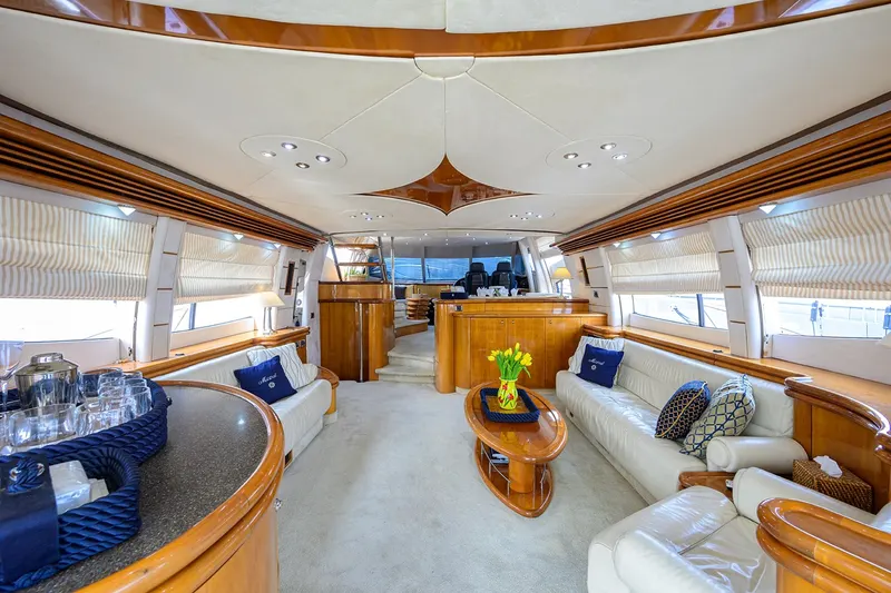 90ft Motor Yacht — photograph 42 of 44